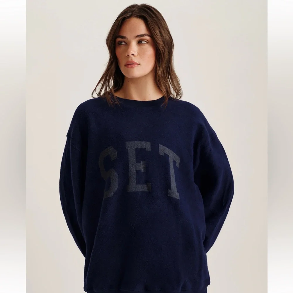 Set Active Crewneck - Picture 2 of 4